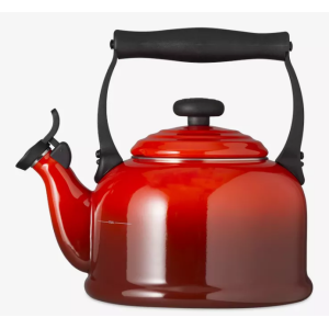 Le Creuset Bouilloire Tradition rouge cerise acheter | Kitchencorner